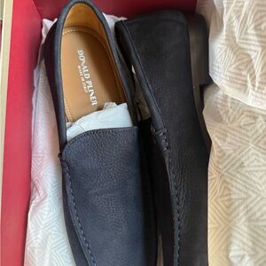 Donald J. Pliner Men’s navy Pebble Leather Slip-On Loafers